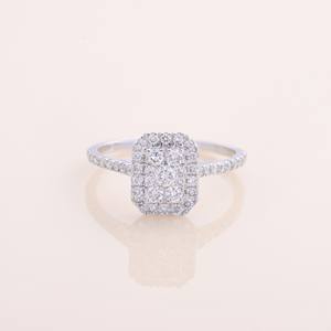 Anillo de Compromiso con Diamante Halo de Corte Redondo Certificado por IGI en Oro Blanco/Rosa y Amarillo de 14K - Product Image 1