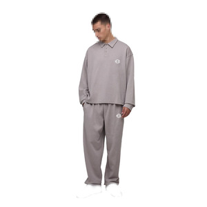 Conjunto de Sudadera con Cuello de Botones y Pantalones Jogger, Corte Holgado, Construcción de Felpa Cepillada, Estilo Urbano Minimalista para Programas al por Mayor - Product Image 1