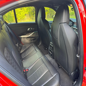 Berline Sportive de Luxe 2024 Extrêmement Propre, Modèle à Traction Avant avec Intérieur en Cuir, Jantes R18, Prête à être Expédiée - Product Image 2