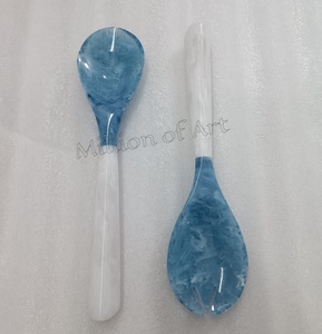 Ensemble de couverts à salade en résine époxy multicolore de luxe à poignée blanche-Passe au lave-vaisselle, au micro-ondes et au four écologique pour la cuisine à domicile - Product Image 4