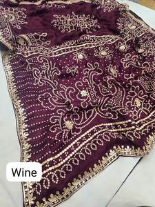 Sari de seda Gajji pura y suave con estampado Bandhani Patola sobre un trabajo pesado de Gota Patti con blusa - Product Image 5