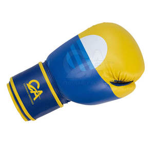 Guantes de boxeo de último diseño hechos en fábrica Nuevo servicio OEM de moda Guantes de boxeo de cuero Pu - Product Image 3