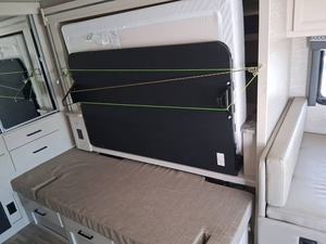 Todos los modelos 2021 T-h-o-r C-o-m-p-a-s-s 23TW listos para la venta - Product Image 3