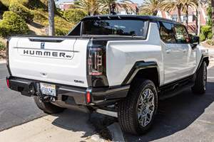 GMC Hummer EV 3X PickupPlus 2024 d'occasion en excellent état, sans accident, conduite à gauche/droite - Product Image 3
