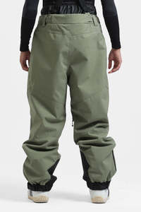 Pantalon de ski personnalisé unisexe surdimensionné pantalon à bretelles isolé imperméable en polaire pantalon de ski de randonnée et de snowboard pour adultes - Product Image 4