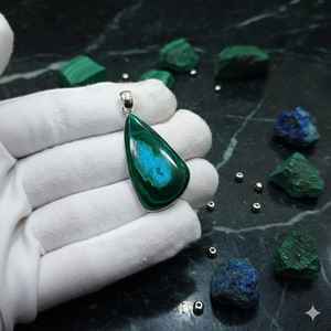 Pendentifs de charme faits à la main Pierres de guérison naturelles Bijoux Argent 925 Poli Pierre de guérison Malachite Pendentif de charme en forme de goutte d'eau - Product Image 3