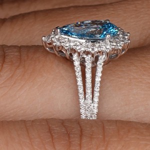 2025 <b>Fine</b> Jewelry Original Eternity Wedding Pear Cut Diamond <b>Fine</b> <b>Rings</b> IGI Certified VVS Moissanite Diamond <b>Ring</b> for Women - Product Image 3