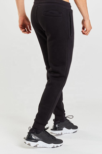 Survêtements de sport deux-pièces personnalisables pour hommes, dernière conception, vente en gros, ensemble de survêtements de fitness personnalisable - Product Image 3