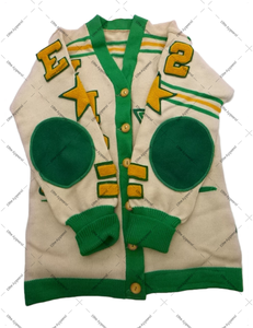 Cardigan décontracté en laine d'hiver personnalisé pour la sororité Chi Eta Phi |   Pull à col en V avec boutons et patchs brodés |   Lettre grecque - Product Image 3