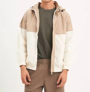 Chaqueta Cortavientos Reflectante de Poliéster Personalizada para Hombre, Chaqueta Cortavientos Impermeable Retro Vintage, Chaquetas Deportivas para Exteriores de Talla Grande para Hombre - Product Image 1