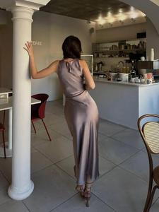 ชุดเดรสผ้าไหมแท้สำหรับเพื่อนเจ้าสาวชุดเดรสยาวถึงพื้นหลังผ่าลึกแบบลำลองคอวีลึกสำหรับงานปาร์ตี้ - Product Image 4