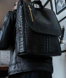 Mochila de Cuero Hecha a Mano Calviro - Product Image 2