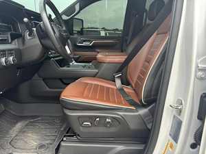 GMC Sierra 3500HD Denali Ultimate Crew Cab 4x4 2024 - Product Image 2