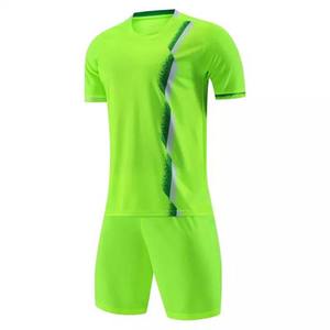 Camiseta de Fútbol Corta con Estampado Digital Personalizado, Uniforme de Fútbol 100% Poliéster, Ropa Deportiva Transpirable, Ligera y de Secado Rápido para Adultos - Product Image 5