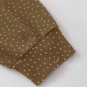 Vêtements décontractés, sweats à capuche personnalisés avec strass, 100% coton, légers et durables pour l'hiver, fabriqués au Pakistan - Product Image 6
