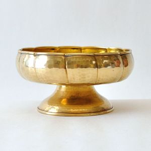 Bol à dattes en métal fait à la main pour une décoration intérieure authentique, utile pour servir des dattes, des noix, des chocolats et autres fruits secs - Product Image 1