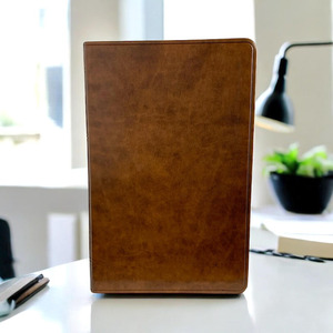 Funda bíblica de cuero genuino con cremallera, estuche para libros con marcapáginas, soporte para bolsa de libros para mujeres y hombres - Product Image 6