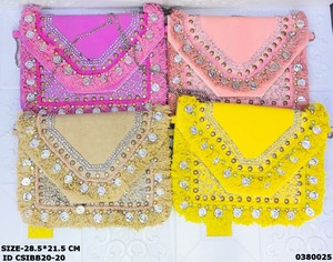 Bolsos de Noche Casuales para Mujer, Hechos a Mano por Banjara Craftstages International, Diseño de Sobre, Estilo Boho, Bordado con Cuentas y Piedras - Product Image 1