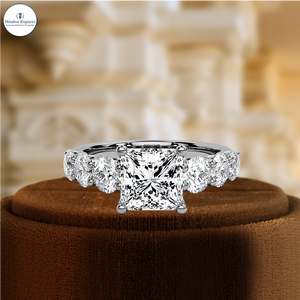 Anillo de Compromiso con Diamante de Laboratorio con Corte Princesa de 1 Quilate, Anillo de Boda de Oro Blanco Sólido de 14k, Anillo con Diamante Certificado por IGI - Product Image 2