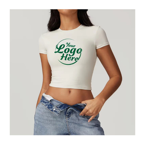 Venta caliente de las mujeres de punto O-cuello recortado de manga corta de verano plisado Sexy y elegante Slim-Fit Crop camiseta - Product Image 5