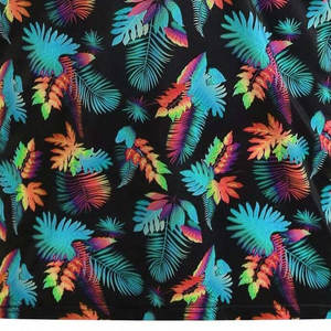 Chemise de performance pour homme |   Maillot à manches courtes |   Impression numérique de feuilles tropicales multicolores néon noir |   Respirant - Product Image 6