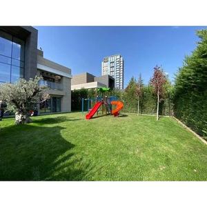 Ensemble de jeux pour enfants en plastique avec une tour et deux toboggans pour jardin ou parc 5,5 x 4,5 m - Product Image 4