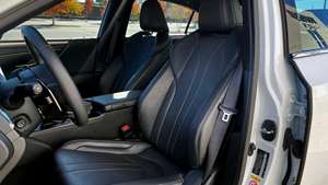 Lexus ES 350 F-SPORT SUV hybride électrique 3.5L d'occasion 2019, sièges en cuir, transmission automatique, toit ouvrant, voiture d'occasion à vendre - Product Image 6