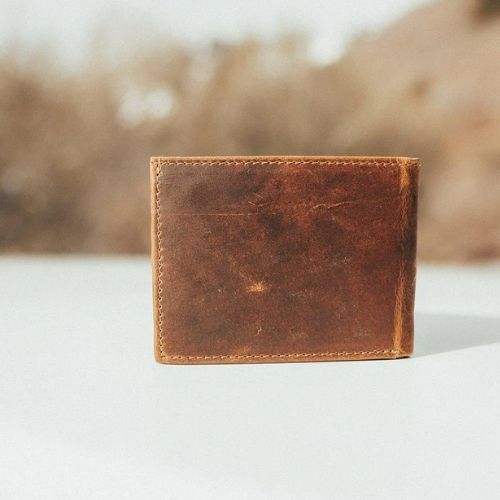 สีน้ำตาล