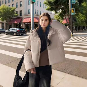 แจ็คเก็ตขนเป็ดผ้าไนลอนระบายอากาศได้ดีมีสไตล์ที่เป็นเอกลักษณ์ - Product Image 2