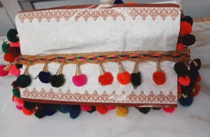 Adornos de encaje de guipur de calidad de lujo para ropa de fiesta formal y ropa de diseñador rollos a granel al por mayor para exportadores - Product Image 6