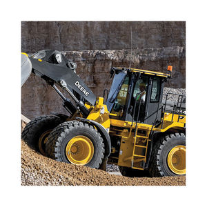 Cargador de ruedas John Deere 624P, equipo versátil y duradero construido para excavación, movimiento de tierras y minería de canteras - Product Image 4