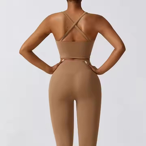 Nouveau modèle solide de sport pour femmes 3 pièces ensembles d'entraînement de Yoga à manches courtes taille en V jupe Leggings et tenues ensembles pour femmes - Product Image 4