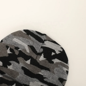 Gorro bordado de calavera acrílica Unisex, gorro de invierno de alta calidad con etiqueta tejida teñida, tejido personalizado para escena de playa, venta al por mayor - Product Image 2