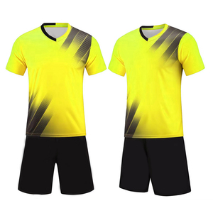 Uniforme de fútbol de diseño personalizado, traje deportivo para hombre, camiseta de fútbol transpirable por sublimación - Product Image 3