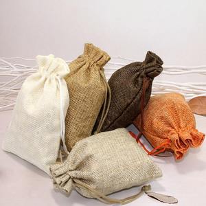 Vente en gros de désodorisants éliminant les odeurs désodorisants suspendus pour décoration de voiture de luxe sacs au charbon de bois naturel - Product Image 3