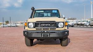 Occasion 2024 pour 4.0L <4L Euro IV Double Cabine 4x4 Diesel Automatique Sièges en Cuir Essence Volant à Gauche Foncé - Product Image 4