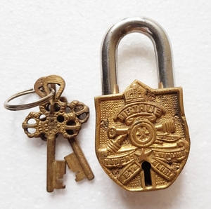 Serrure de poignée de porte de style rétro cadenas en laiton gravé et gaufré personnalisé serrure à tampon physique en métal de qualité durable avec clés 2 - Product Image 2