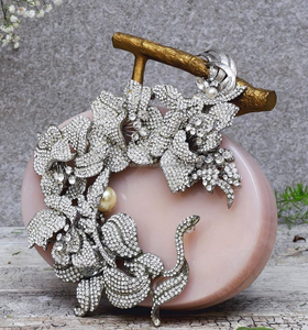 Exquisite <b>Pearl</b> Clutch Designer Mother of <b>Pearl</b> Clutch Exclusive Brass Clutch <b>Bag</b> Hot Selling Canada Bahrain Women Hand <b>Bag</b> - Product Image 3