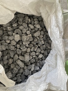 Pierres de gravier de galet d'oeuf noir poli du fournisseur de société de paysage du Vietnam - Product Image 6