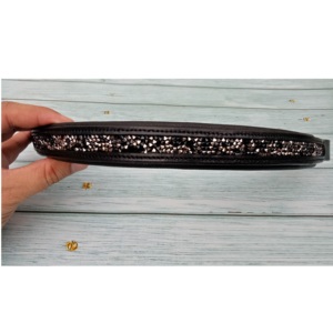 Élégant bandeau en cuir noir avec des pierres noires brillantes Accessoire de bride équestre de qualité supérieure - Product Image 6