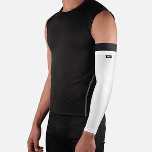 Manchon de bras de protection UV de sport en polyester élastique de couleur unie manches de bras de compression en soie de glace résistantes au soleil d'été - Product Image 1