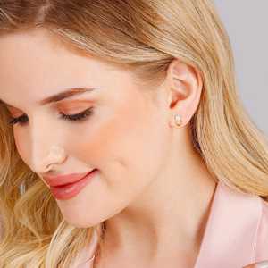 Pendientes de Diamantes Cultivados en Laboratorio, Pendientes de Diamantes Dorados con Diseño de Floración, Pendientes Modernos Inspirados en la Belleza en Flor - Product Image 2