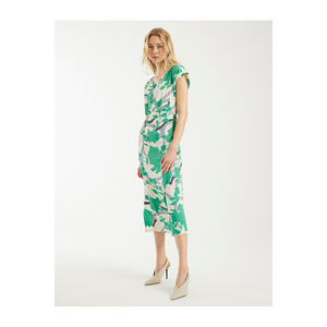 Robe asymétrique à manches tombantes en viscose satinée imprimée pour femmes - Product Image 1
