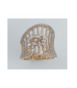 แหวนเพชรผู้หญิง ทอง 18k เครื่องประดับหรูหรา ดีไซน์ทันสมัย พร้อมการตกแต่งเพชรที่งดงาม เหมาะสำหรับงานหมั้นและเป็นของขวัญ - Product Image 4