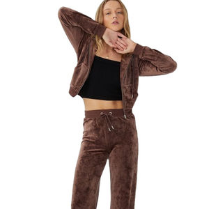 Nouveauté Survêtement en velours personnalisé léger et respirant Super doux Vêtements de sport pour femmes Automne - Product Image 1