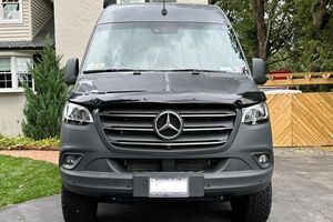 Mercedes-Benz Sprinter 2500 4x4 2020 Usada en Excelentes Condiciones, 1 Dueño, Conversión a Camper, Techo Alto, Tracción en las Cuatro Ruedas, Motor Turbodiésel - Product Image 1