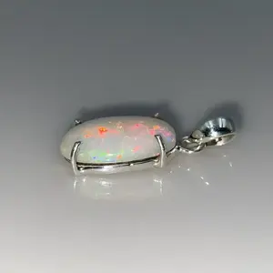 Colgante de Ópalo Blanco Etíope con Corte Ovalado Multifuego, Microincrustaciones, Plateado, Gema Vintage, Moda para Niños, Hombres y Mujeres - Product Image 2