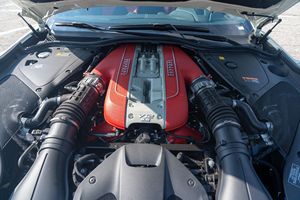 2023 เฟอร์รารี่ 812 GST น้ำมันเบนซิน ไมล์น้อย - Product Image 6