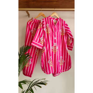Ensemble deux pièces en lin Bougainvillea avec pantalon à revers et haut à manches trois-quarts, tenue printemps/été - Product Image 5
