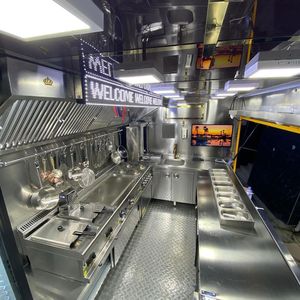Camión de Comida de 5.8m, Acero Inoxidable, Furgoneta de Catering Motorizada, Vehículo de Servicio al Aire Libre, Compartimentos Aislados, Espacio de Preparación, Suministro de Fábrica - Product Image 5